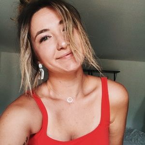 Meet your Posher, Kara